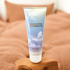 🆕Confetti Daydreams Ultimate Hydration Body Cream